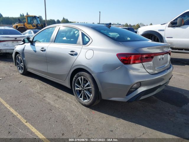 3KPF24AD1PE646758 KIA Forte Lxs