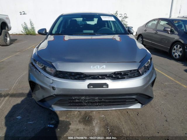 3KPF24AD1PE646758 KIA Forte Lxs