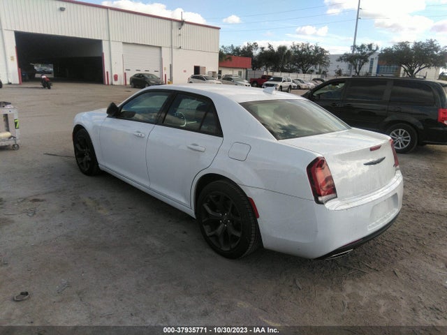 2C3CCAAG2NH241443 Chrysler 300 Touring