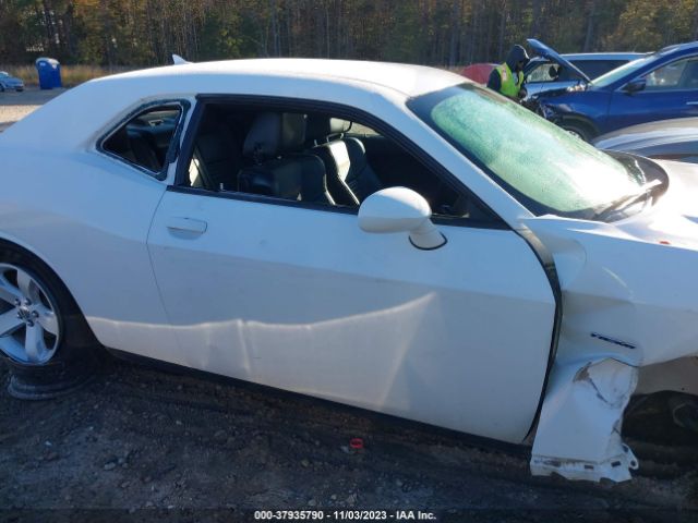 2C3CDZBT2GH290815 Dodge Challenger R/t Plus Shaker