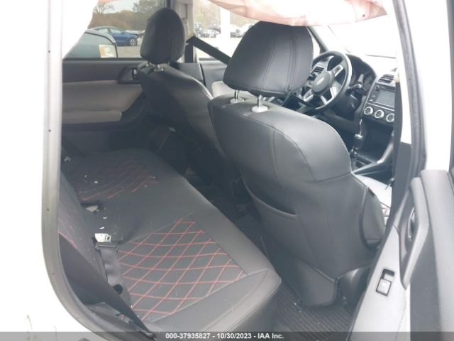 JF2SJAAC0JG580087 Subaru Forester 2.5i