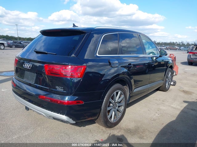 WA1LAAF77HD039686 Audi Q7 Premium Plus