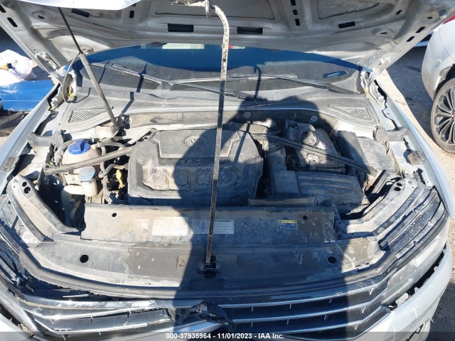 1VWBA7A39JC028786 Volkswagen Passat 2.0t Se