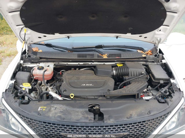 2C4RC1BG6HR810233 Chrysler Pacifica Touring-l