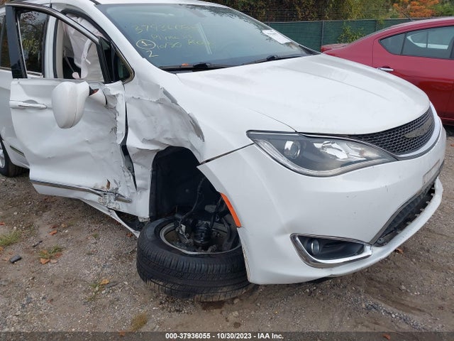 2C4RC1BG6HR810233 Chrysler Pacifica Touring-l