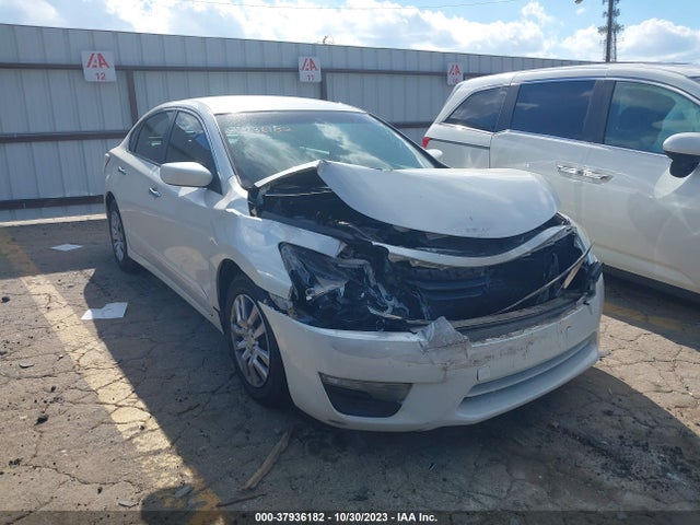 Nissan Altima 2.5 S 2015 1N4AL3AP0FC183079 Image 1