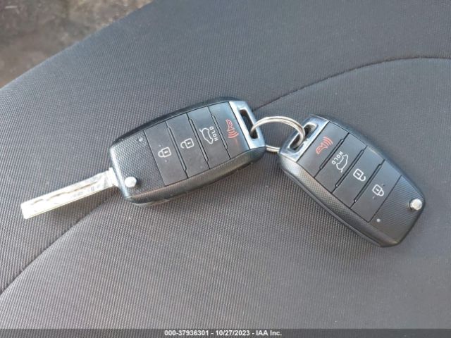 KNDJN2A23E7723826 KIA Soul Base