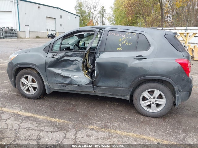 Chevrolet TRAX LS 2019 3GNCJKSB1KL392083 Image 14