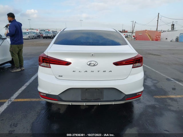 Hyundai ELANTRA SE 2019 5NPD74LF6KH444803 Image 16