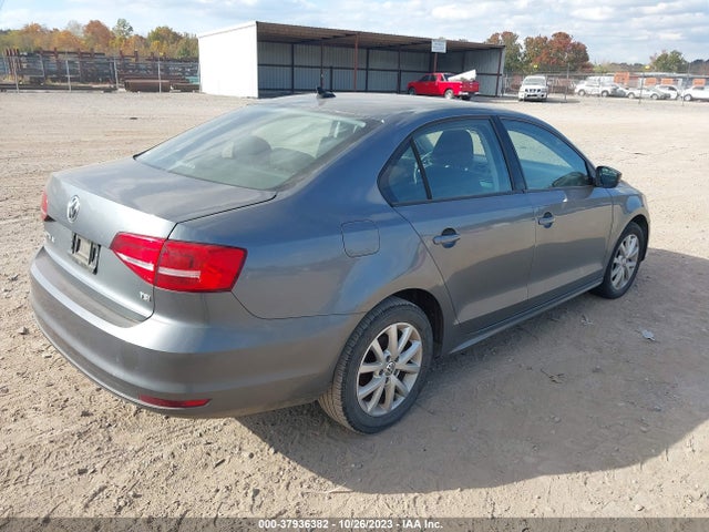 3VWD17AJ1FM308960 Volkswagen Jetta Sedan 1.8t Se