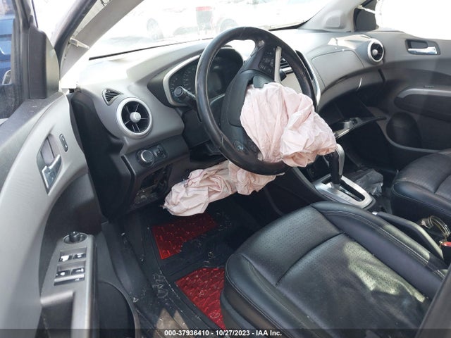 Chevrolet Sonic Premier 2017 1G1JF5SB8H4136310 Image 5