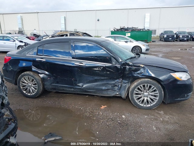 2013 CHRYSLER 200 LIMITED VIN: 1C3CCBCG4DN747252