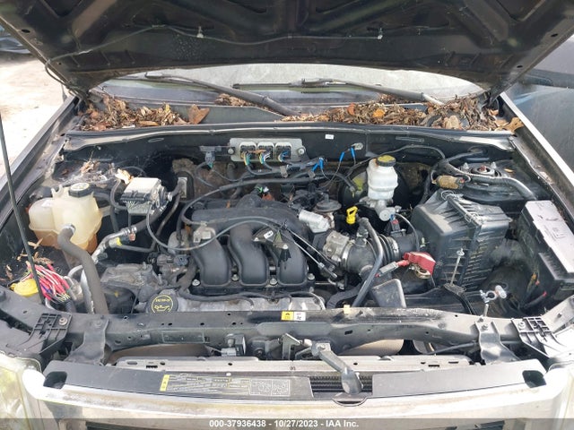 2008 FORD ESCAPE XLT VIN: 1FMCU93138KA77015