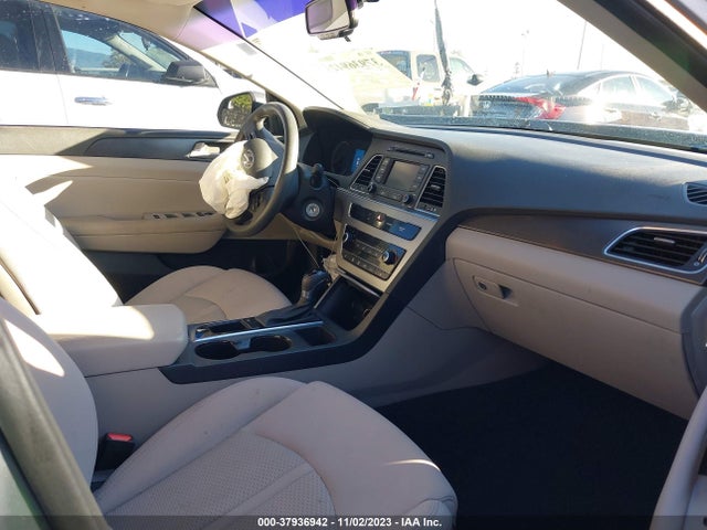 2015 HYUNDAI SONATA SPORT VIN: 5NPE34AF0FH236246