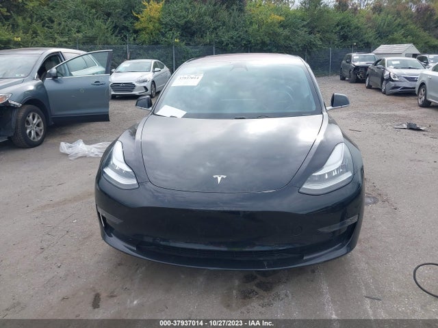 5YJ3E1EA8JF014995 Tesla Model 3 Mid Range/long Range