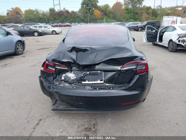 5YJ3E1EA8JF014995 Tesla Model 3 Mid Range/long Range