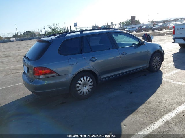 2010 VOLKSWAGEN JETTA SPORTWAGEN 3VWKZ8AJ4AM672420 Photo 3
