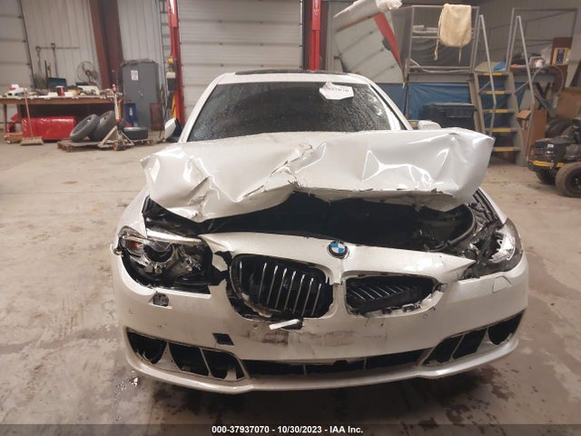 BMW 535i Xdrive 2014 WBA5B3C59ED534619 Image 11
