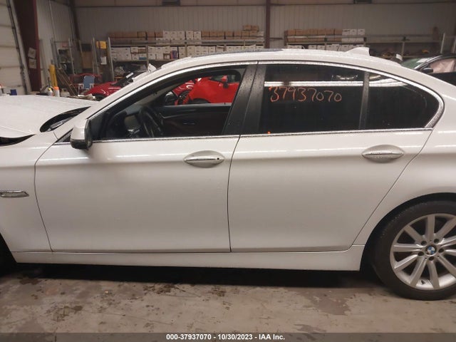 BMW 535i Xdrive 2014 WBA5B3C59ED534619 Image 13