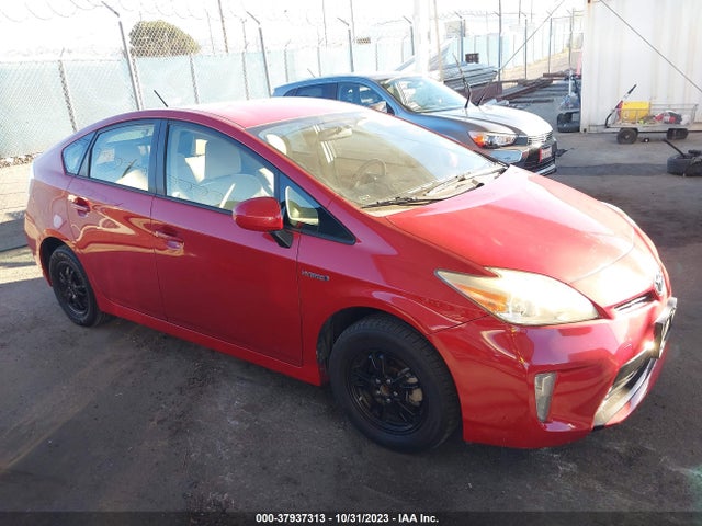 Toyota Prius Three 2014 JTDKN3DU8E1764916 Image 13
