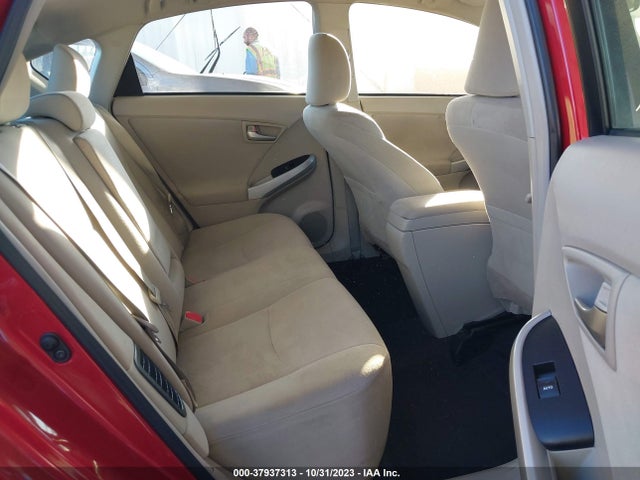 Toyota Prius Three 2014 JTDKN3DU8E1764916 Image 8