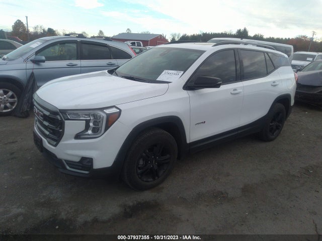 GMC Terrain Awd At4 2022 3GKALYEV0NL263988 Image 2