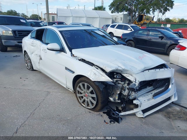 2019 JAGUAR XE SAJAS4FX3KCP51090 Photo 0