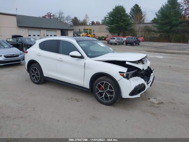 2018 ALFA ROMEO STELVIO ZASFAKBN0J7C14904