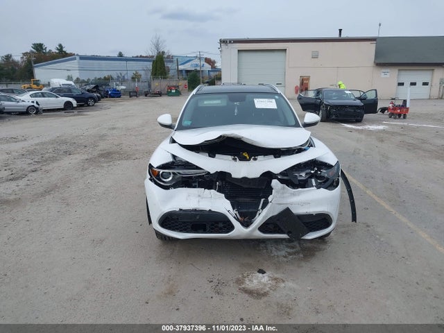 ZASFAKBN0J7C14904 Alfa Romeo Stelvio Ti Awd