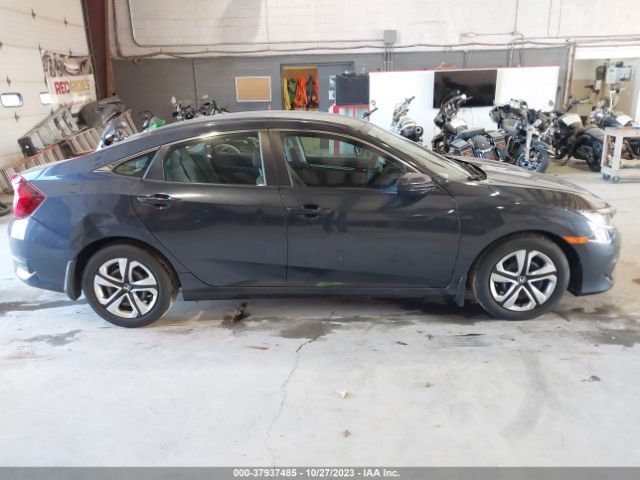 2HGFC2F59JH520261 Honda Civic Sedan Lx
