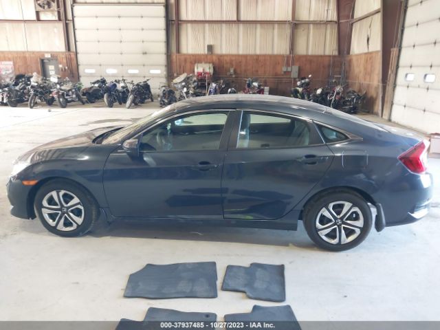 2HGFC2F59JH520261 Honda Civic Sedan Lx