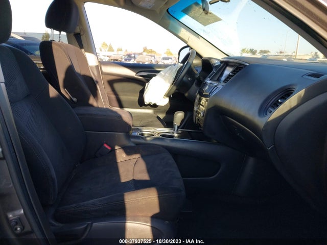 2015 NISSAN PATHFINDER S VIN: 5N1AR2MN1FC608916