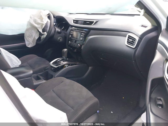 2016 NISSAN ROGUE S VIN: KNMAT2MV2GP644968