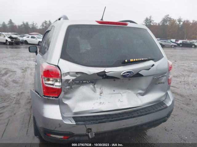 Продаж на аукціоні авто 2015 Subaru Forester 2.5i, vin: JF2SJABCXFH558033, номер лоту: 37937638