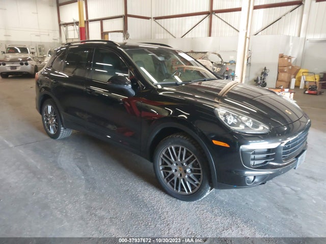 2016 PORSCHE CAYENNE WP1AA2A23GKA12749 Photo 0