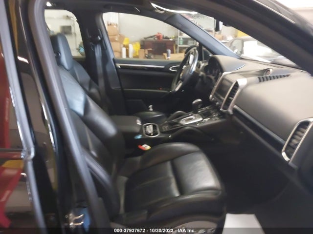 2016 PORSCHE CAYENNE WP1AA2A23GKA12749 Photo 4