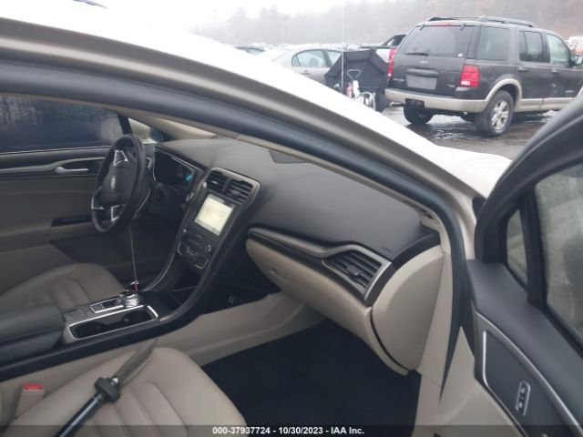 3FA6P0CD2KR145229 Ford FUSION SEL