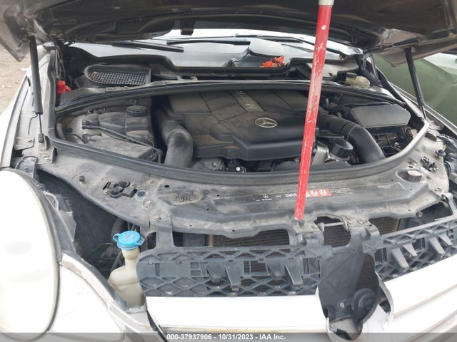 2006 MERCEDES-BENZ R 500 VIN: 4JGCB75E46A010548