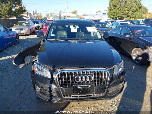 Audi Q5 2.0t Premium 2016 WA1L2AFP4GA059701 Image 12