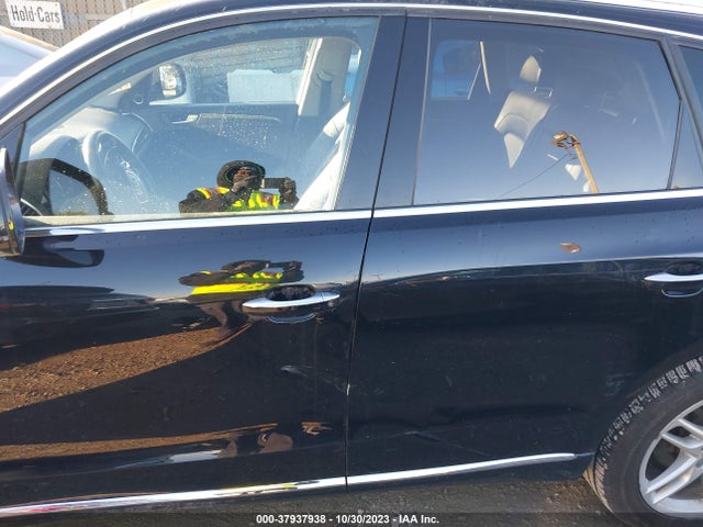 Audi Q5 2.0t Premium 2016 WA1L2AFP4GA059701 Image 14