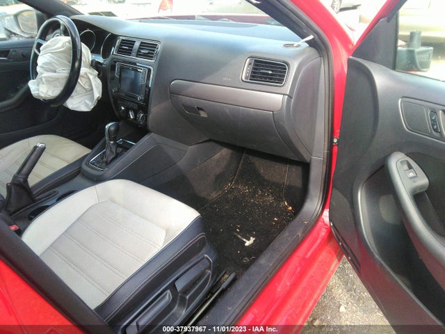 3VWD17AJ9GM288927 Volkswagen Jetta Sedan 1.8t Sport