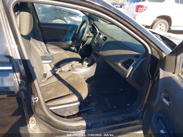 Продажа на аукционе авто 2012 Chrysler 200 Lx, vin: 1C3CCBAB2CN172378, номер лота: 37938061