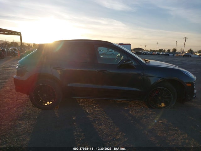 WP1AG2A51JLB64166 Porsche Macan Gts