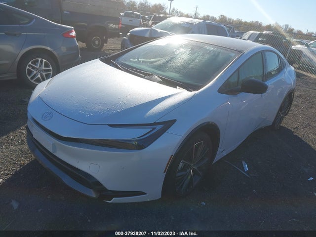 Toyota Prius Xle Awd-e 2023 JTDADABU1P3006994 Image 2
