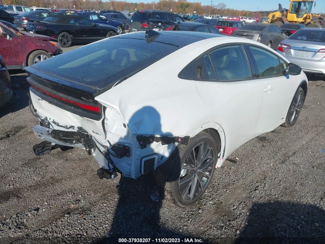 Toyota Prius Xle Awd-e 2023 JTDADABU1P3006994 Image 4