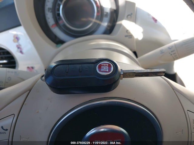 2012 FIAT 500C 3C3CFFDR3CT330203 Photo 10