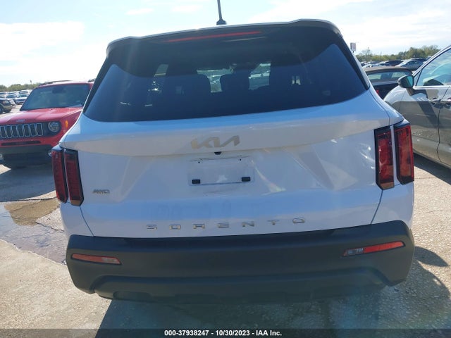 2022 KIA SORENTO LX VIN: 5XYRGDLCXNG121555