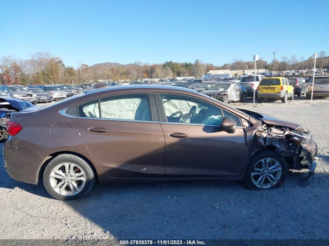 Chevrolet CRUZE LT 2019 1G1BE5SM1K7105382 Image 13