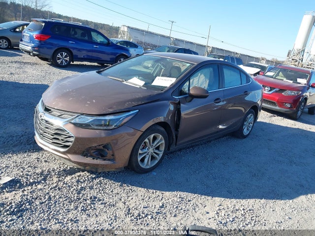 Chevrolet CRUZE LT 2019 1G1BE5SM1K7105382 Image 2