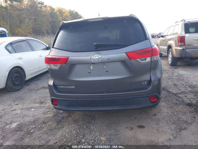 2018 TOYOTA HIGHLANDER LE PLUS VIN: 5TDZZRFH8JS270803